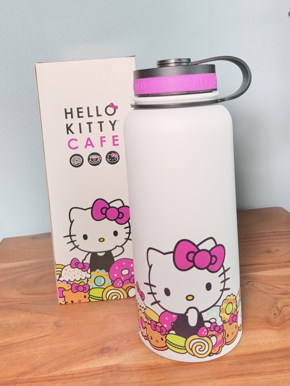 NWB Hello Kitty Cafe Exclusive Metal Stainless Steel Water Bottle Sanrio